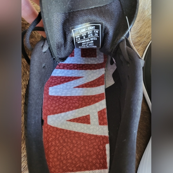 NIB Lane Eight Relay Trainer Women's US 9 Black - Picture 9 of 11